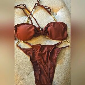 🌟NWOT Sexy Chocolate Brown Two Piece Bathing Suit Bikini-Gold Chain Accents 🌟